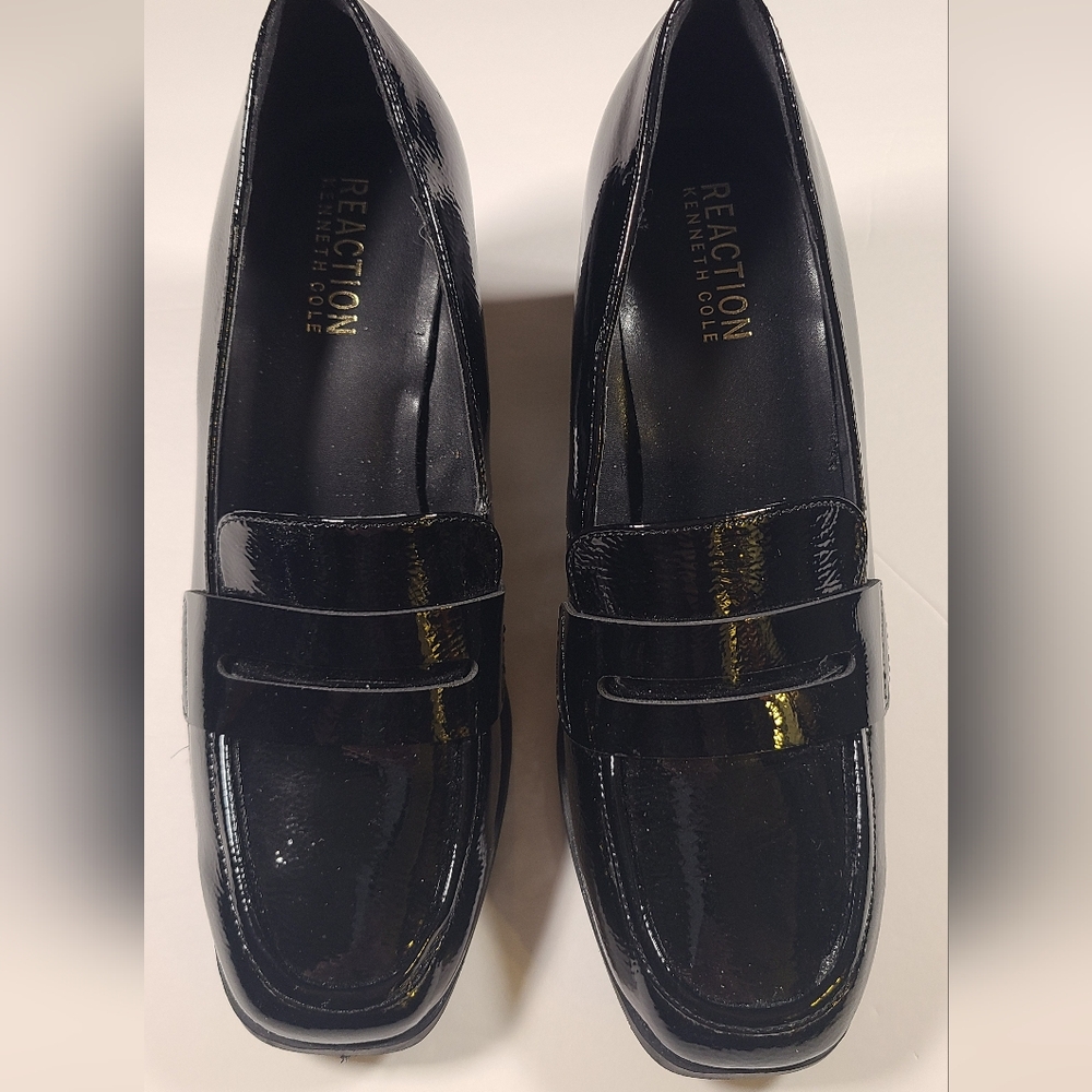 Womens Kenneth Cole Reaction black patent leather shoes size 6.5 medium width